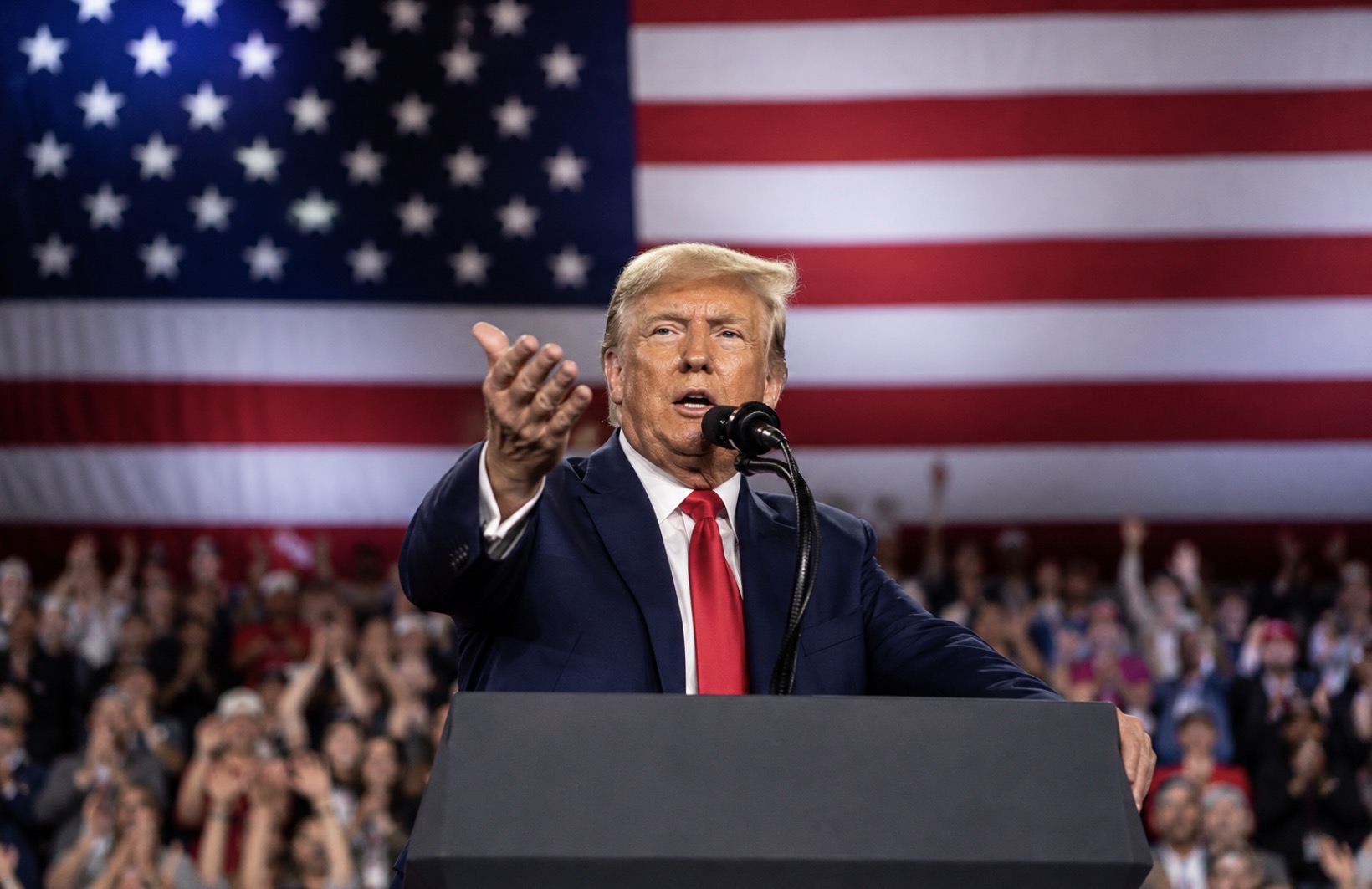 TRUMP WARNS AMERICA WILL NEVER BE ‘COMMUNIST COUNTRY’ AFTER LEFT-WING PRIMARY WINS